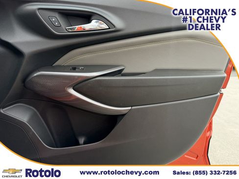 Used 2024 Chevrolet Trax ACTIV w/ Sunroof Package FWD image 9