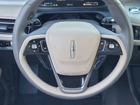 Certified 2023 Lincoln Aviator AWD w/ Premium Package image 16