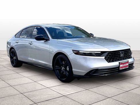 Used 2024 Honda Accord Sport image 2