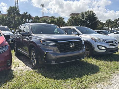 Used 2025 Honda Pilot EX-L image 1