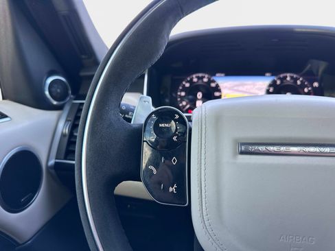 Used 2020 Land Rover Range Rover Sport HST image 29