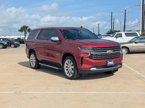 Used 2021 Chevrolet Tahoe Premier w/ Premium Package RWD image 3