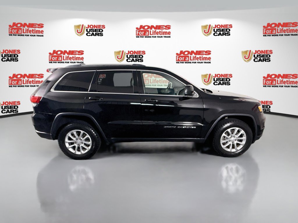 Used 2021 Jeep Grand Cherokee Laredo AWD/4WD image 16
