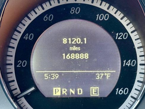 Used 2011 Mercedes-Benz C 300 Sedan image 14