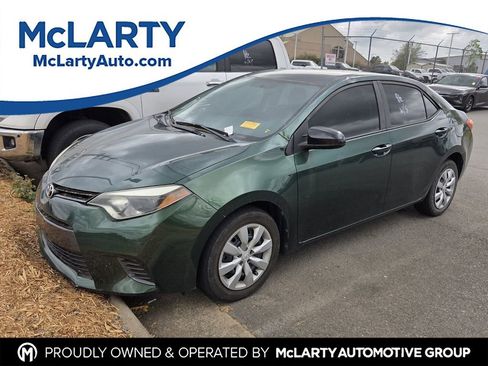 Used 2015 Toyota Corolla LE image 1