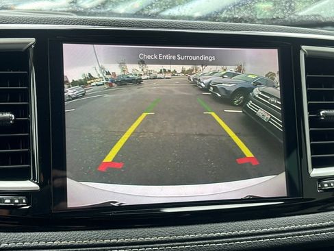 Used 2024 Chrysler Pacifica Select image 24