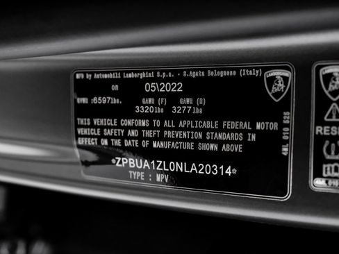 Used 2022 Lamborghini Urus image 56