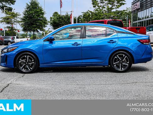 Used 2024 Nissan Sentra SV FWD image 9
