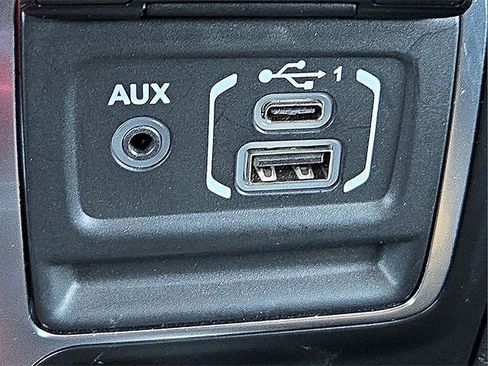 Used 2021 Jeep Wrangler Unlimited Sport image 19