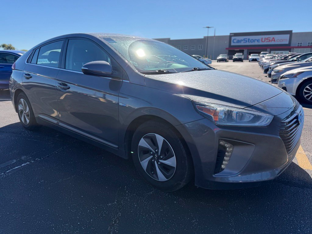 Used 2017 Hyundai Ioniq SEL FWD image 1