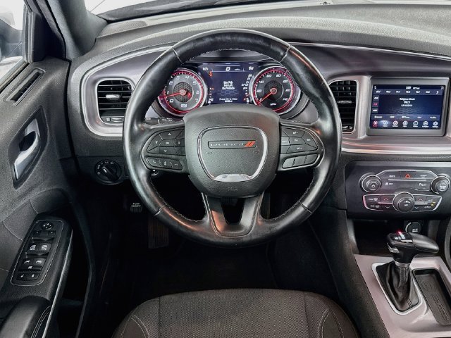 Used 2022 Dodge Charger SXT RWD image 14