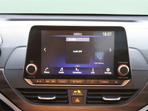 Used 2024 Nissan Altima 2.5 SV image 20