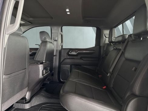 Used 2024 GMC Sierra 1500 SLT AWD/4WD image 11