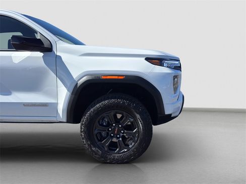 Used 2025 GMC Canyon Elevation image 31