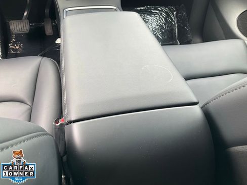 Used 2024 Tesla Model Y 2WD image 41