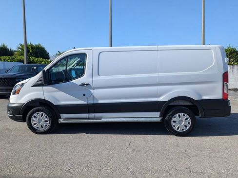 Used 2025 Ford Transit 250 Low Roof w/ Exterior Upgrade Package RWD image 4