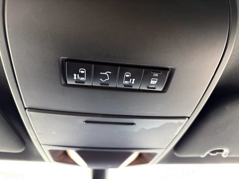 Used 2020 Dodge Grand Caravan SXT FWD image 21