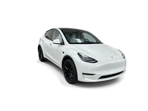 Certified 2023 Tesla Model Y AWD image 8