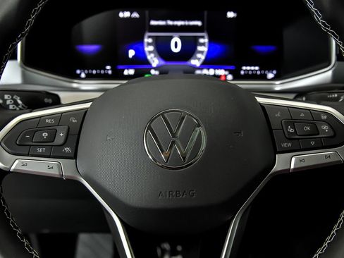 New 2026 Volkswagen Taos SE AWD/4WD image 11
