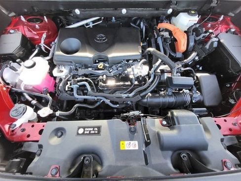 Used 2024 Toyota RAV4 LE image 10