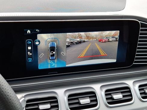 New 2026 Mercedes-Benz GLE 53 AMG 4MATIC image 18