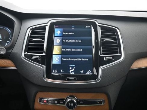 Used 2022 Volvo XC90 T8 Inscription Expression w/ Advanced Package image 12