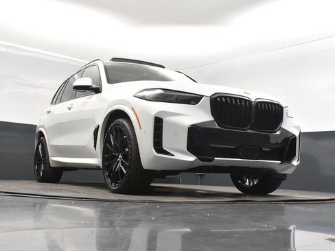 New 2026 BMW X5 sDrive40i w/ M Sport Package RWD image 44