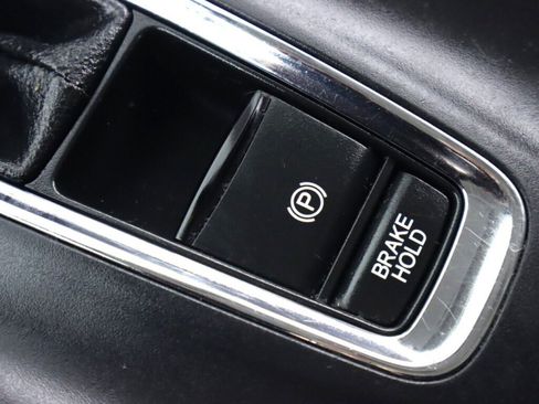 Used 2019 Honda HR-V EX image 24