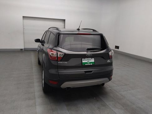 Used 2018 Ford Escape SE image 6