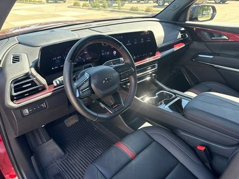 Used 2024 Chevrolet Traverse RS w/ LPO, Floor Liner Package AWD/4WD image 13