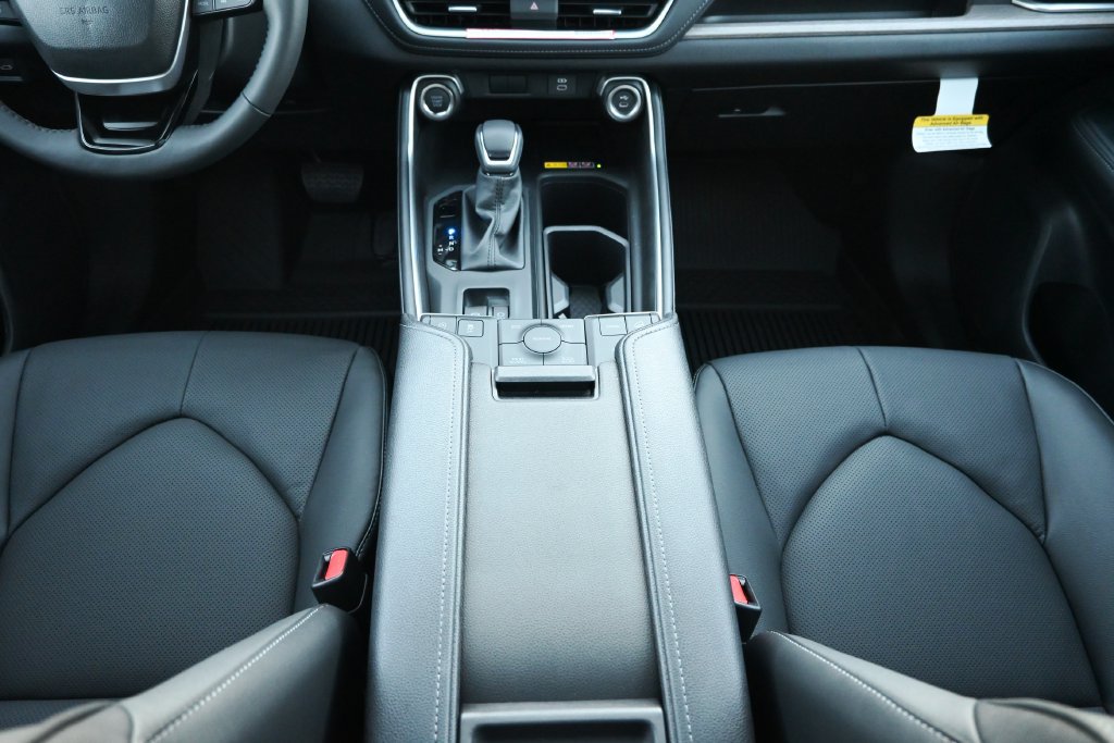 New 2026 Toyota Grand Highlander AWD image 26