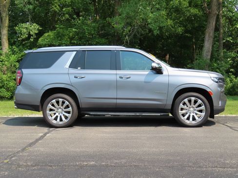 Used 2022 Chevrolet Tahoe Premier AWD/4WD image 2