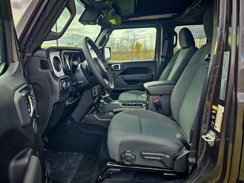 New 2025 Jeep Wrangler Sport S image 11