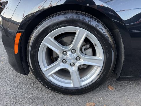 Used 2023 Chevrolet Camaro LT image 18