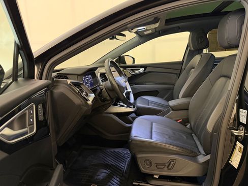 Certified 2023 Audi Q4 e-tron Premium w/ Convenience Package RWD image 5