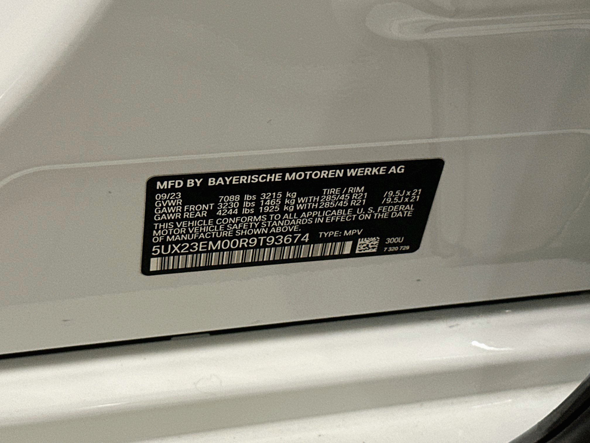 Certified 2024 BMW X7 xDrive40i w/ Premium Package AWD/4WD image 35