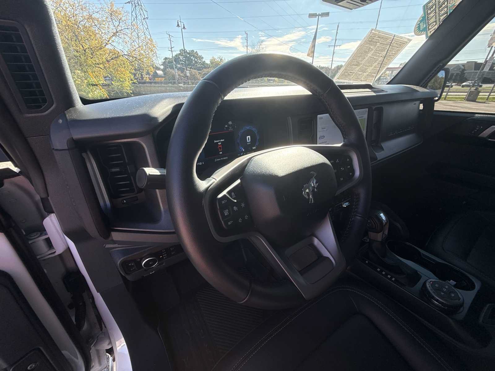Used 2025 Ford Bronco Badlands AWD/4WD image 10