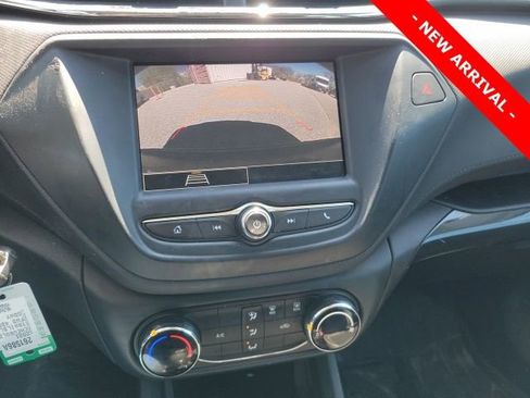 Used 2021 Chevrolet TrailBlazer LS image 11