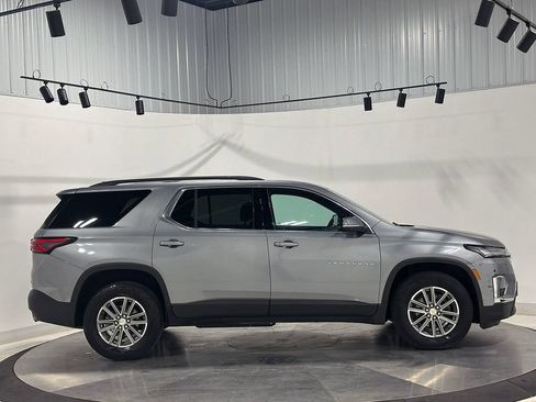Used 2023 Chevrolet Traverse LT FWD image 10