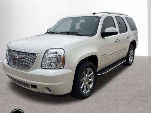 Used 2013 GMC Yukon Denali image 1