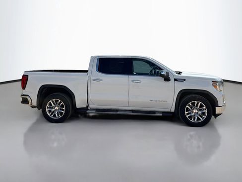 Used 2020 GMC Sierra 1500 SLT RWD image 8