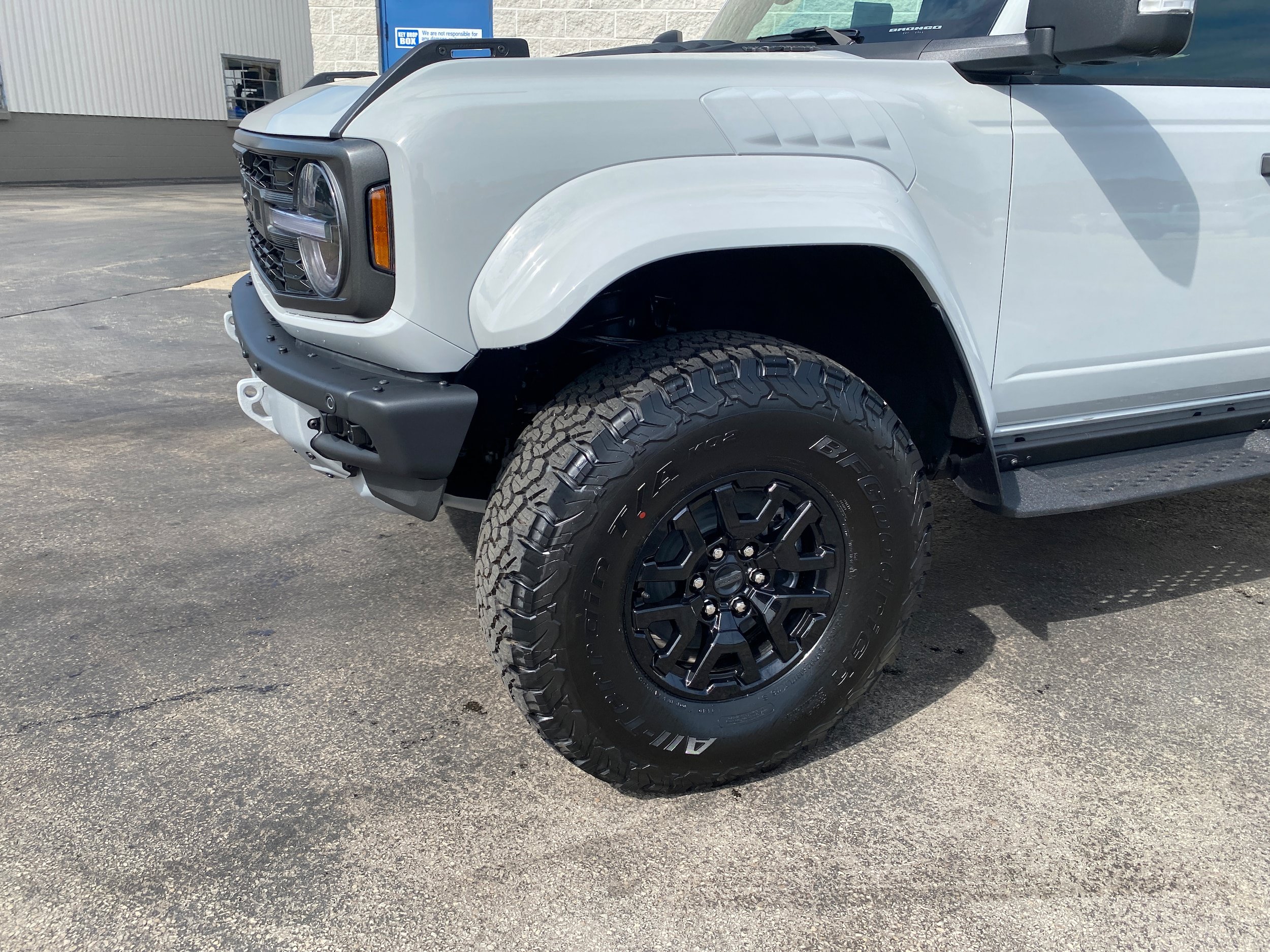 New 2026 Ford Bronco Raptor AWD/4WD image 18