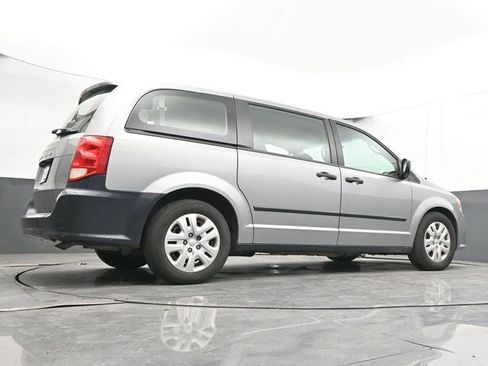 Used 2016 Dodge Grand Caravan American Value Package image 27