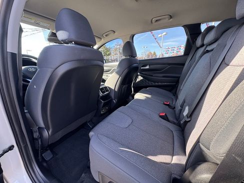 Used 2019 Hyundai Santa Fe SEL image 9