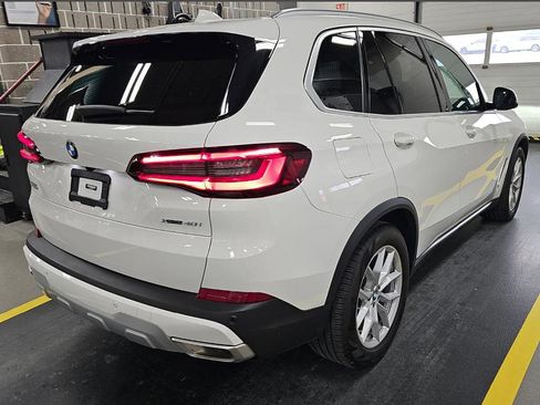 Used 2023 BMW X5 xDrive40i image 2