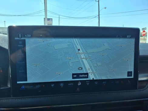 Used 2024 Lincoln Corsair FWD w/ Equipment Group 101A image 10