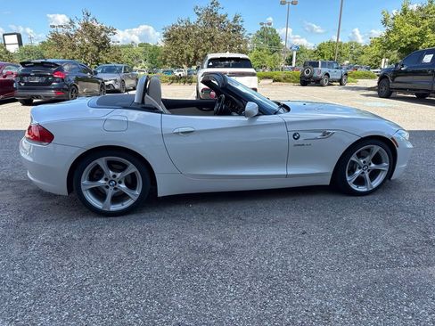 Used 2016 BMW Z4 sDrive28i RWD image 13