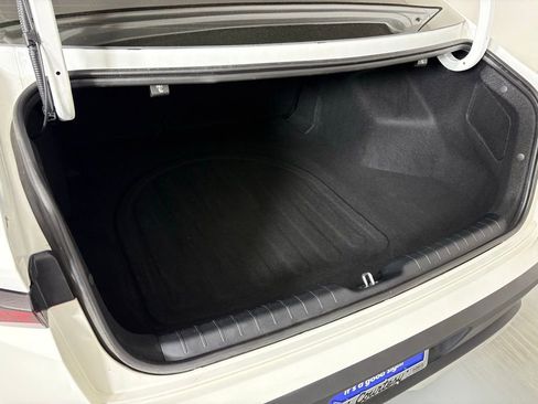 New 2025 Kia K4 LXS image 35