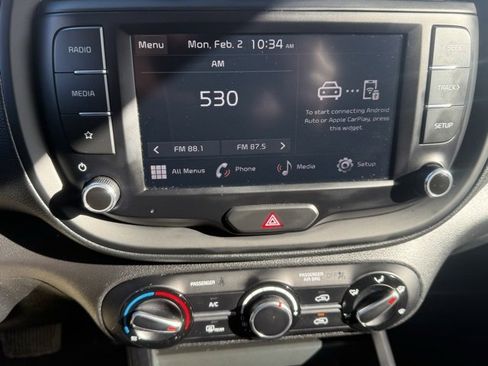 Used 2023 Kia Soul LX w/ LX Technology Package image 25