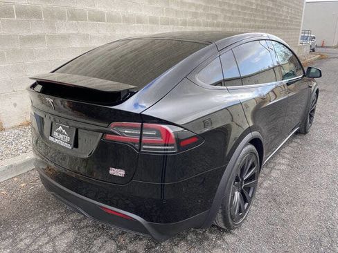 Used 2022 Tesla Model X Plaid AWD/4WD image 4